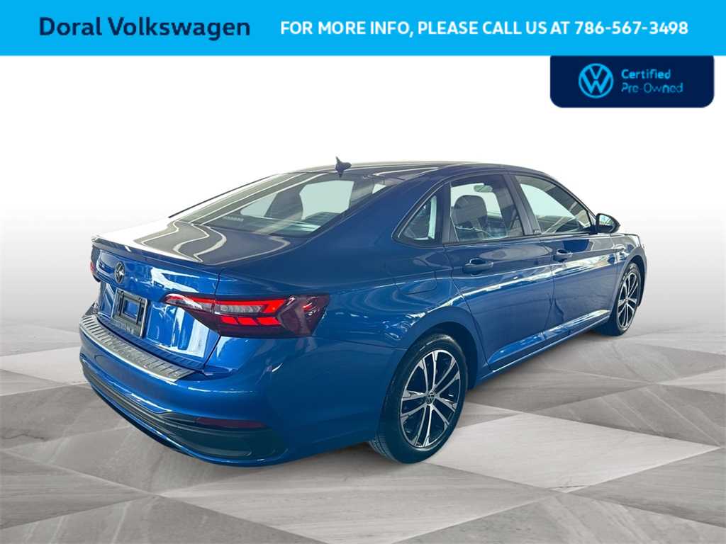 Thumbnail: 2024 Volkswagen Jetta - 8