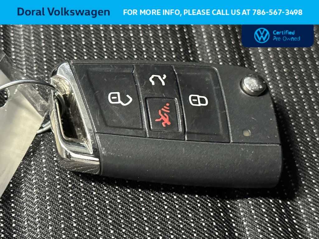 Thumbnail: 2023 Volkswagen Tiguan - 28