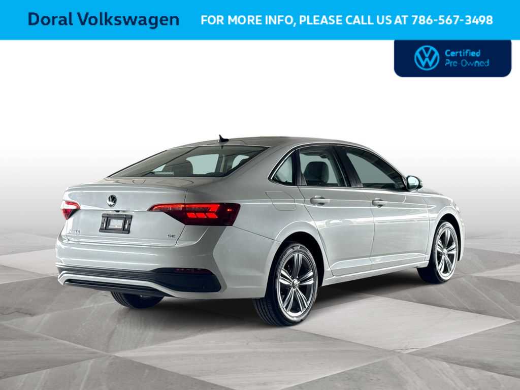 Thumbnail: 2023 Volkswagen Jetta - 8