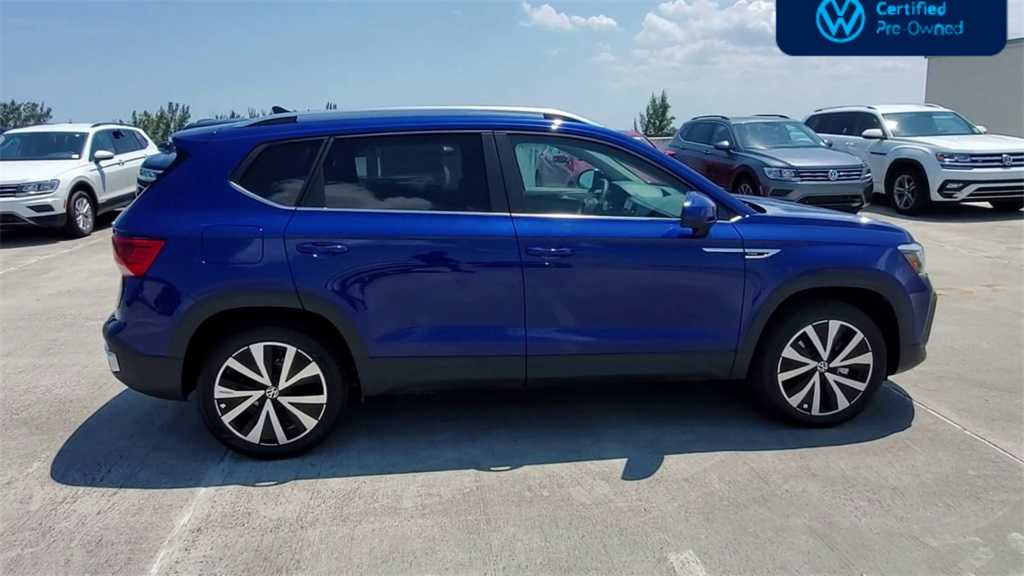 Thumbnail: 2023 Volkswagen Taos - 9
