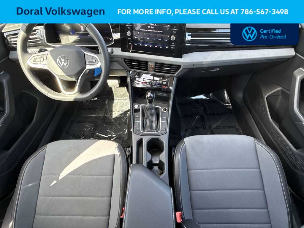 Thumbnail: 2025 Volkswagen Jetta - 24
