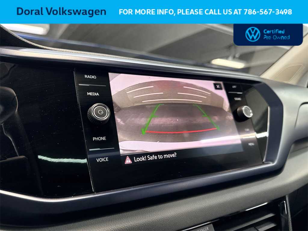 Thumbnail: 2022 Volkswagen Taos - 19