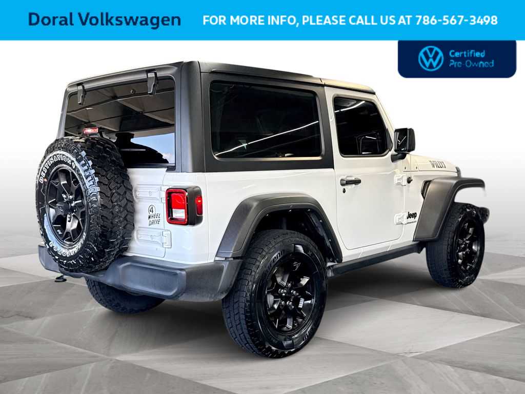 Thumbnail: 2022 Jeep Wrangler - 8