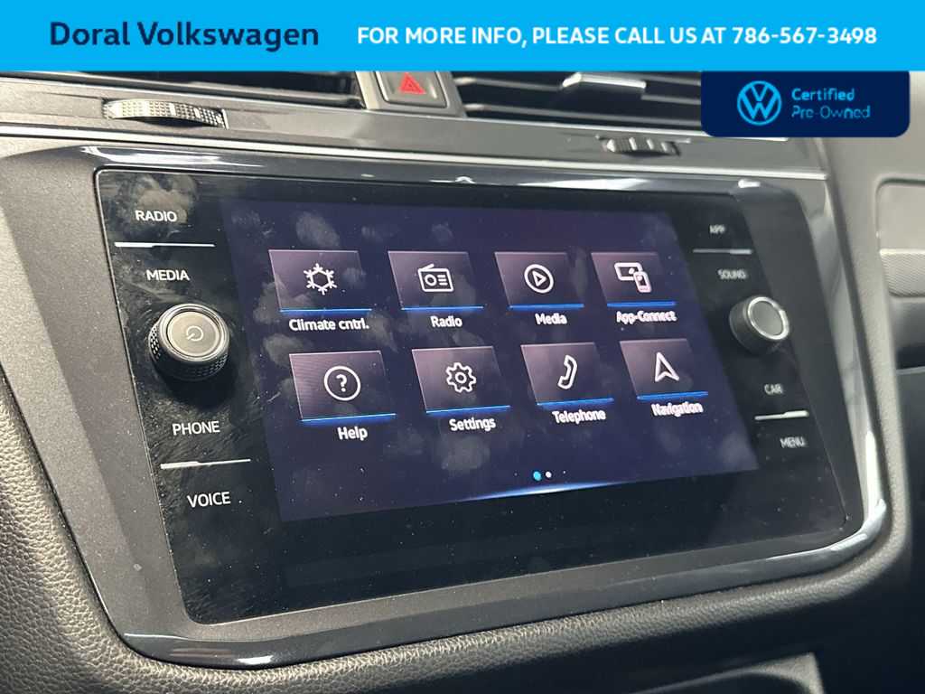 Thumbnail: 2023 Volkswagen Tiguan - 18