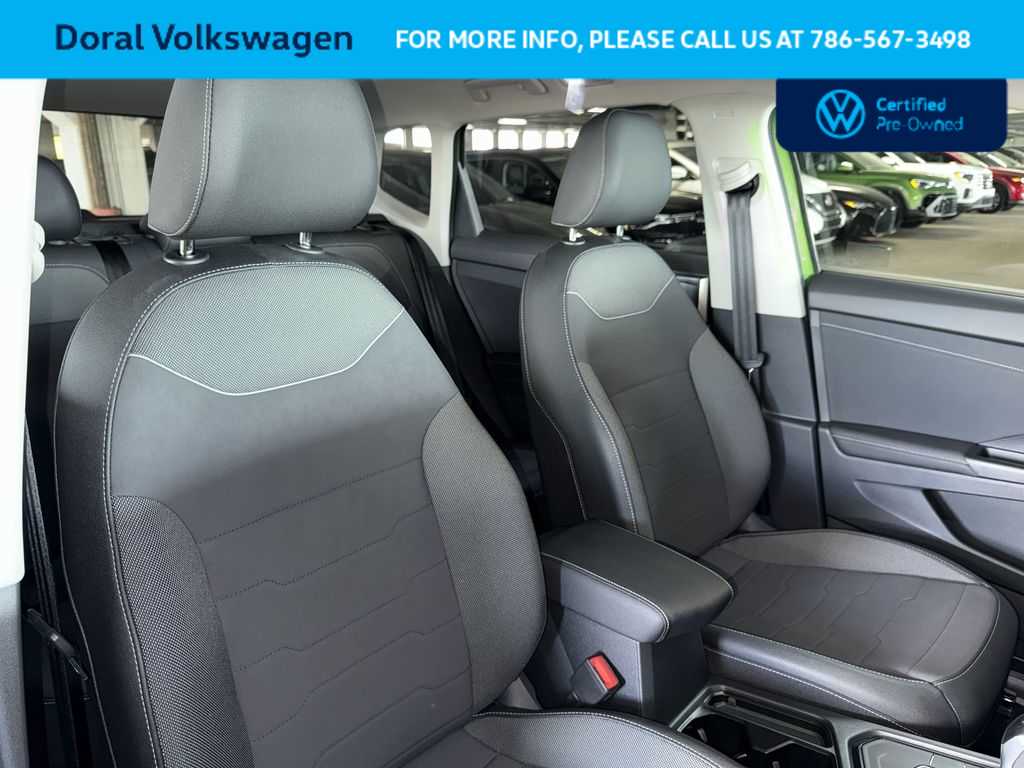 Thumbnail: 2025 Volkswagen Taos - 27