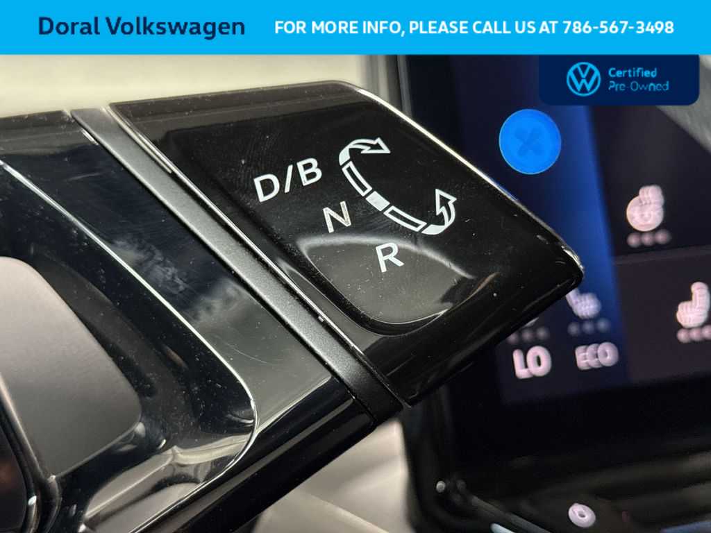 Thumbnail: 2023 Volkswagen ID.4 - 21