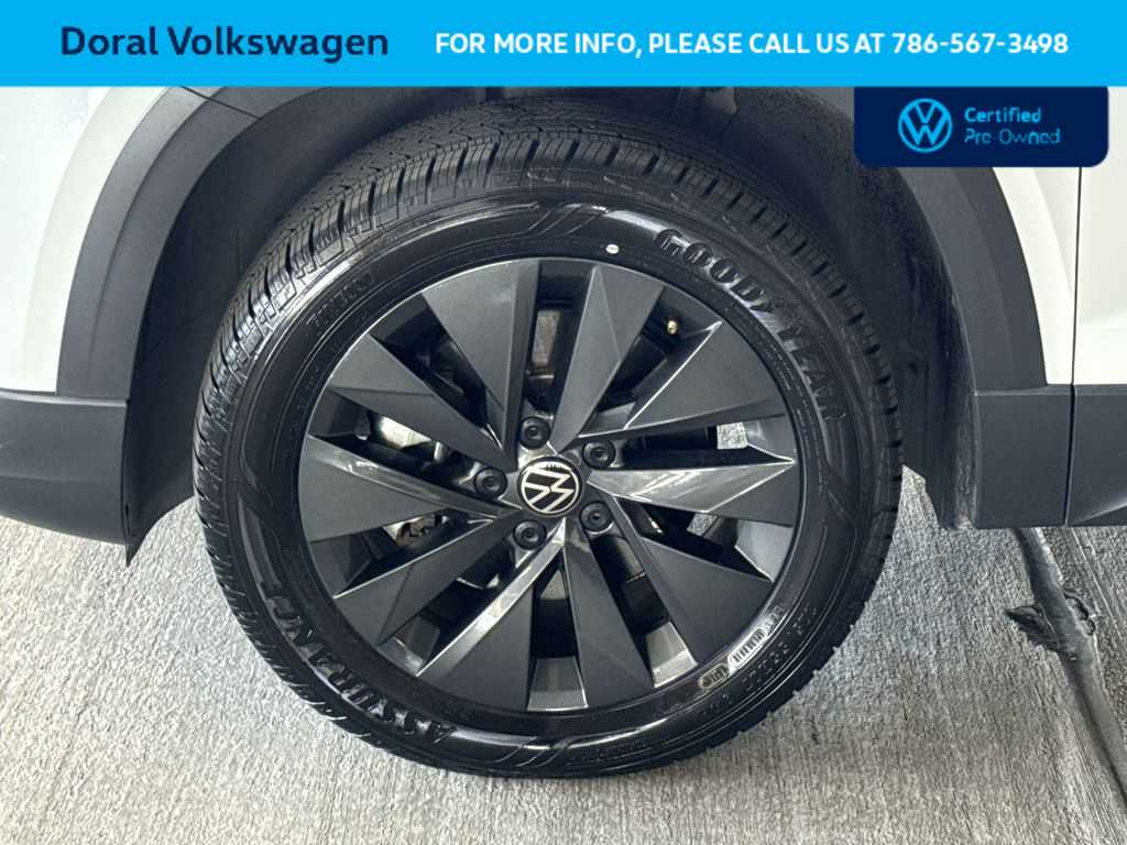 Thumbnail: 2023 Volkswagen Taos - 11