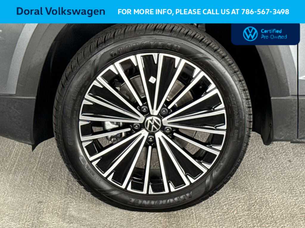 Thumbnail: 2025 Volkswagen Taos - 11