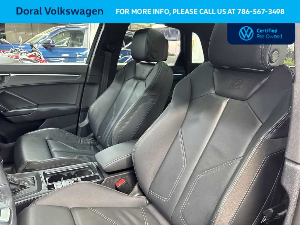 Thumbnail: 2023 Audi Q3 - 14