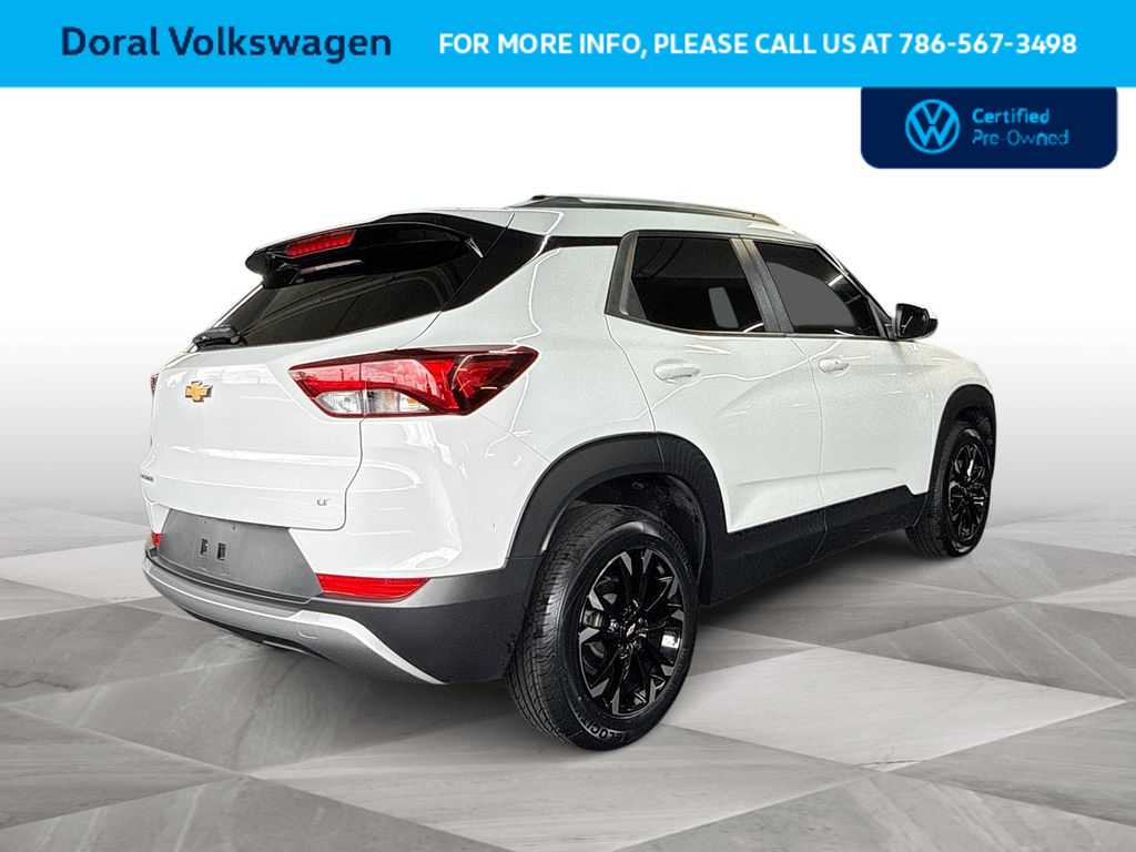 Thumbnail: 2023 Chevrolet TrailBlazer - 8