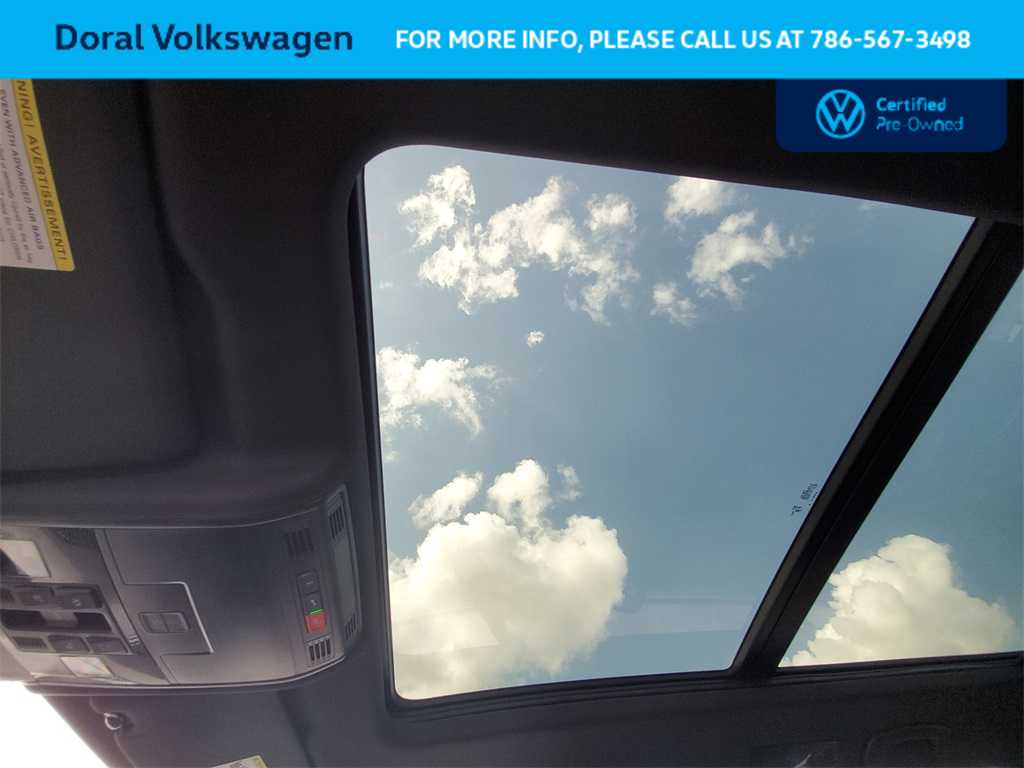 Thumbnail: 2023 Volkswagen Tiguan - 23