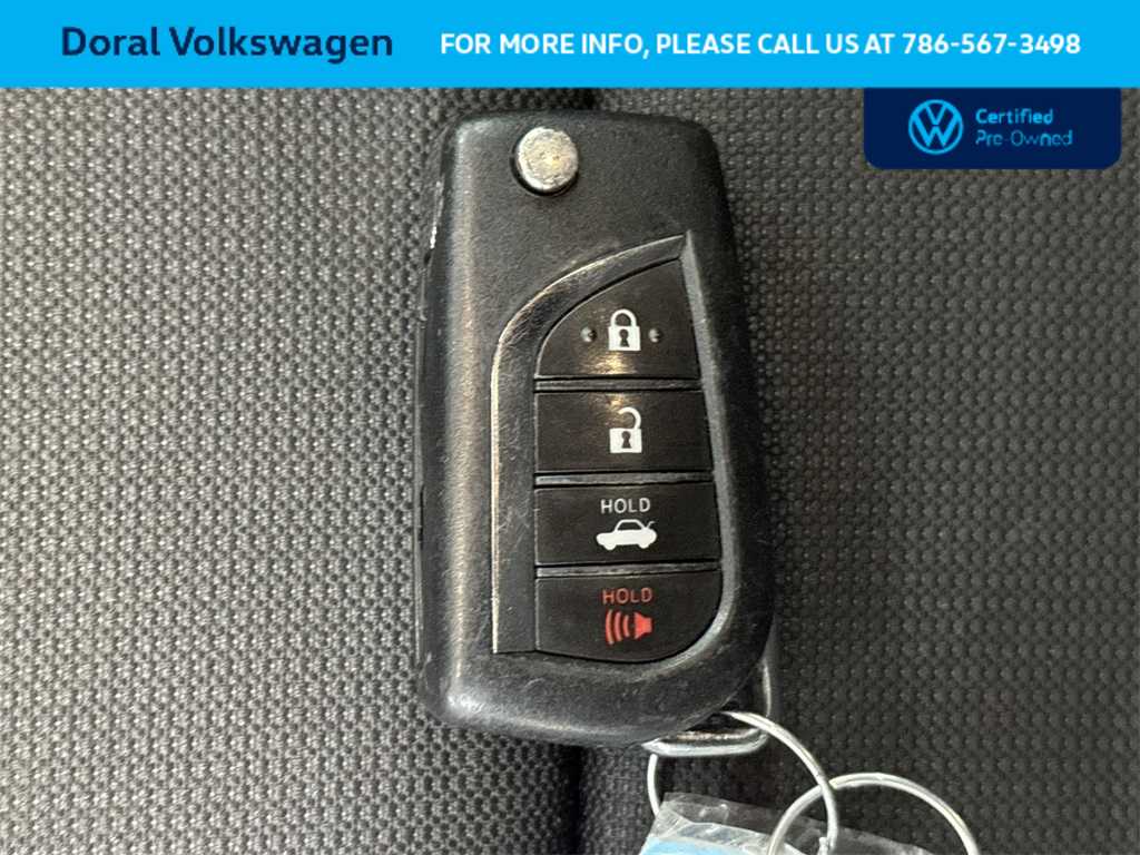 Thumbnail: 2023 Toyota Corolla - 28