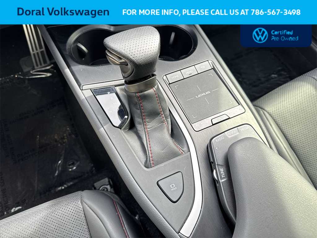 Thumbnail: 2022 Lexus UX - 21