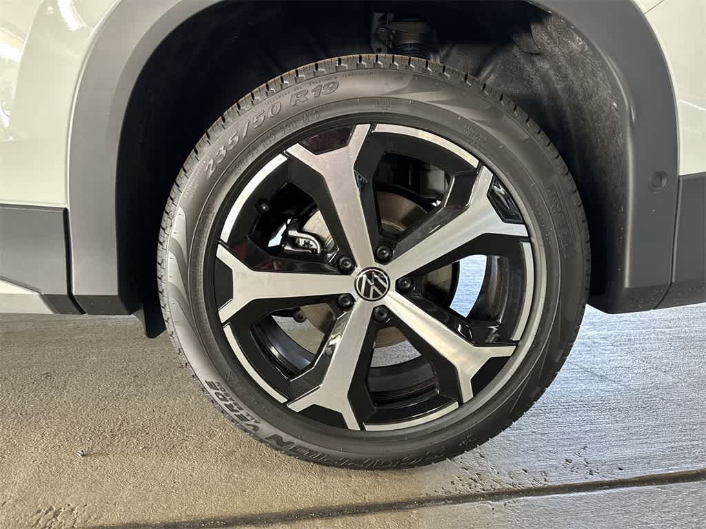 Thumbnail: 2026 Volkswagen Tiguan - 10