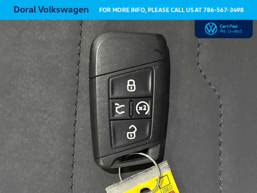 Thumbnail: 2025 Volkswagen Taos - 28