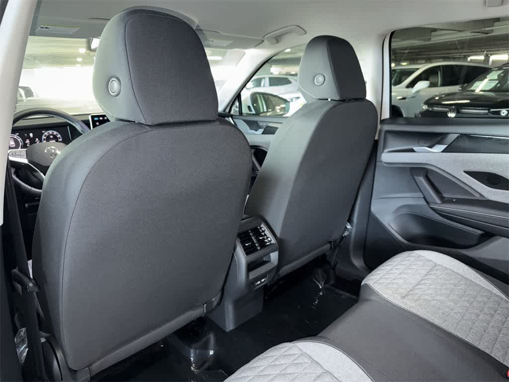 Thumbnail: 2026 Volkswagen Tiguan - 23