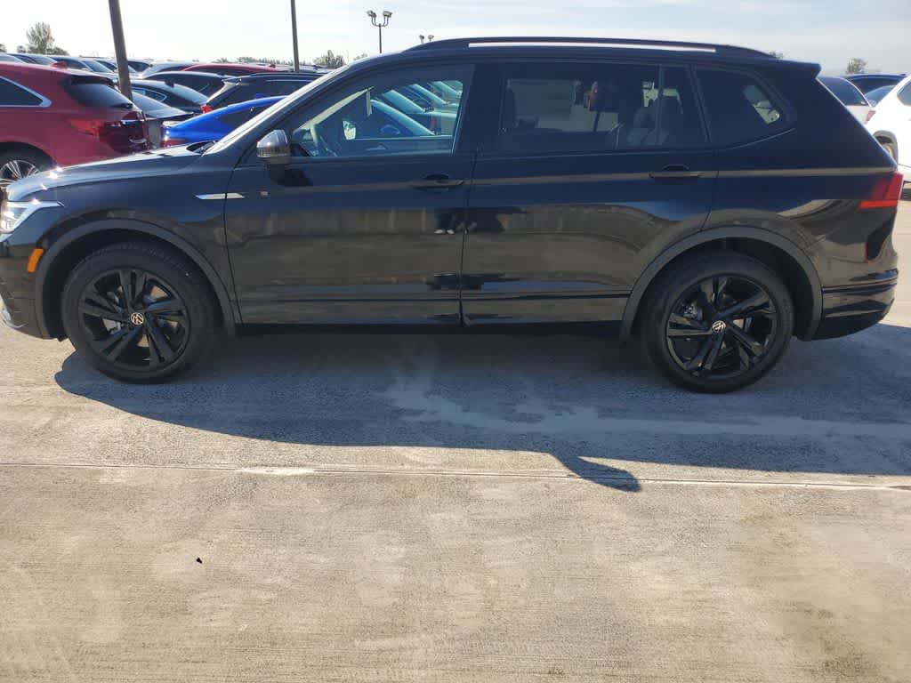 Thumbnail: 2024 Volkswagen Tiguan - 16