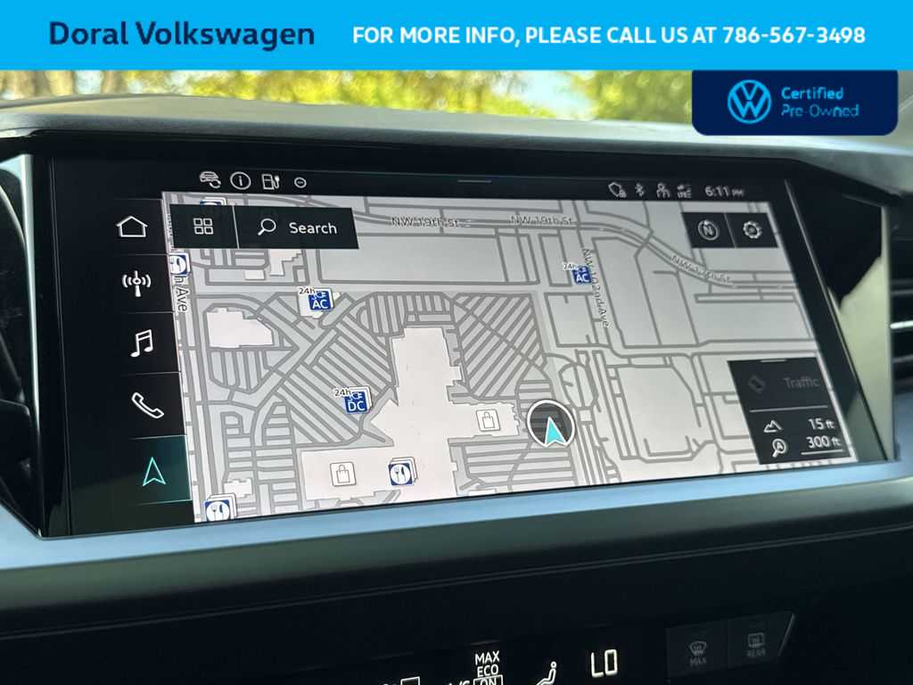 Thumbnail: 2023 Audi Q4 e-tron - 18