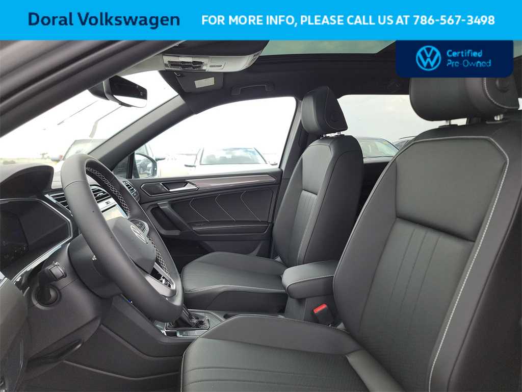 Thumbnail: 2023 Volkswagen Tiguan - 19