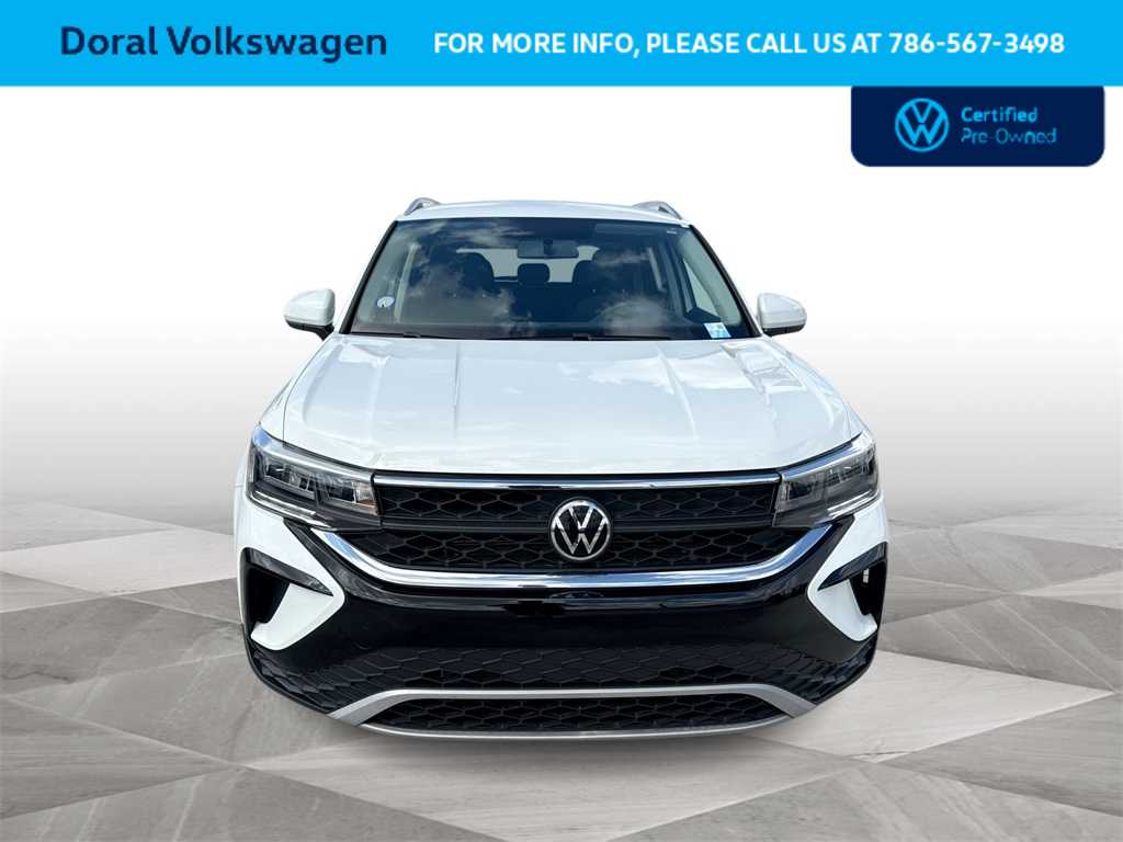 Thumbnail: 2022 Volkswagen Taos - 3