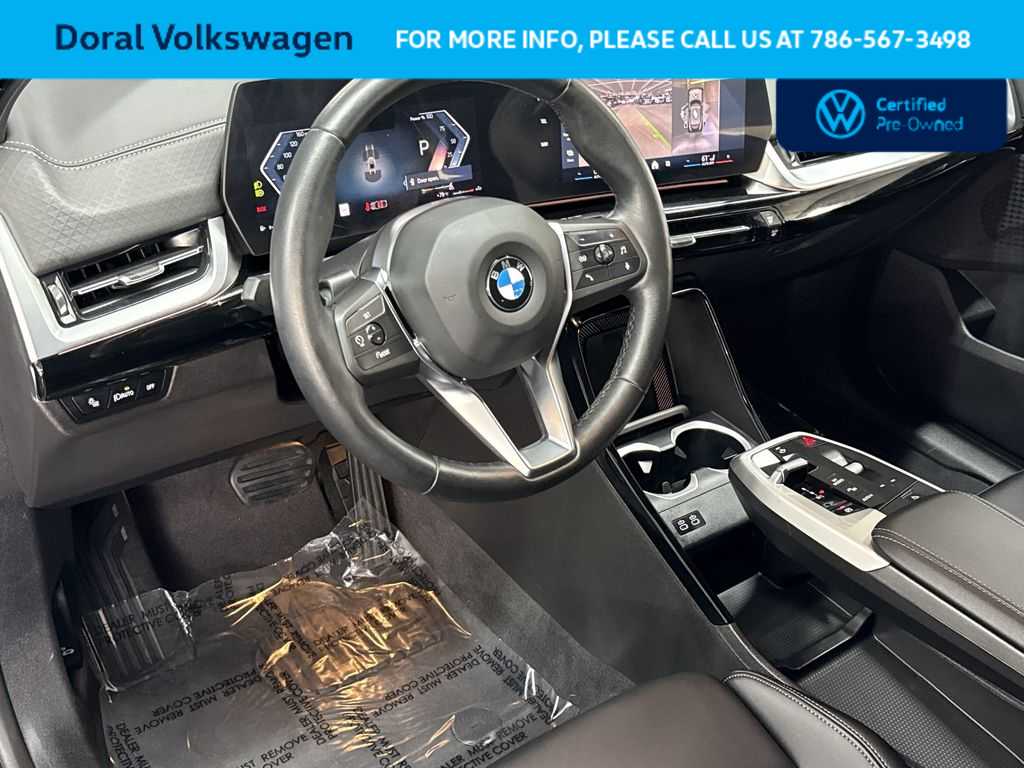 Thumbnail: 2025 BMW X2 - 13