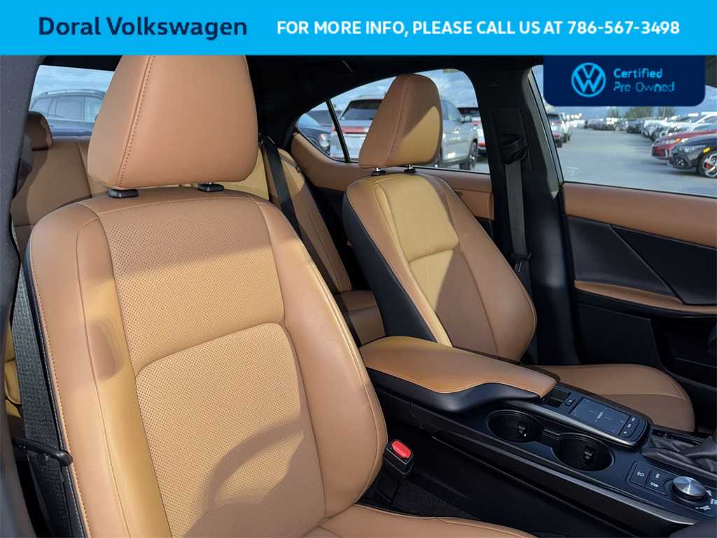 Thumbnail: 2024 Lexus IS - 27