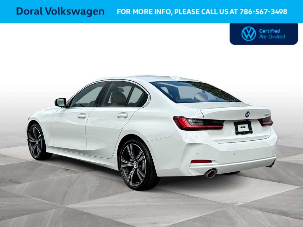 Thumbnail: 2024 BMW 3 Series - 6