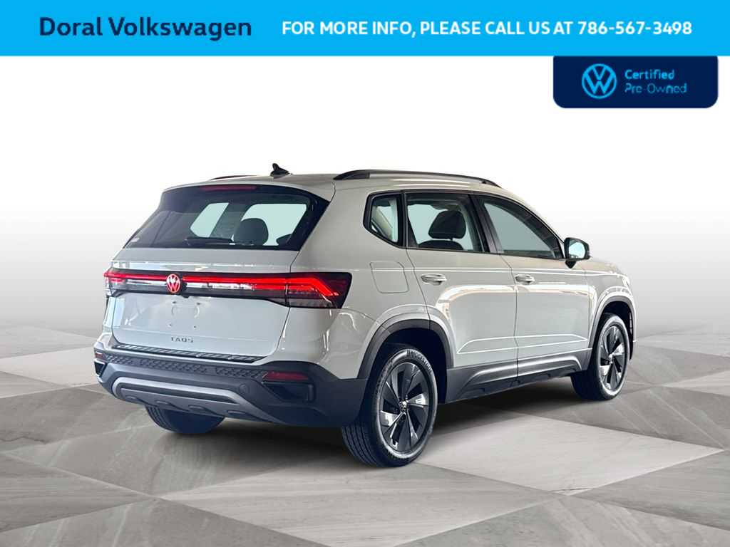 Thumbnail: 2025 Volkswagen Taos - 8
