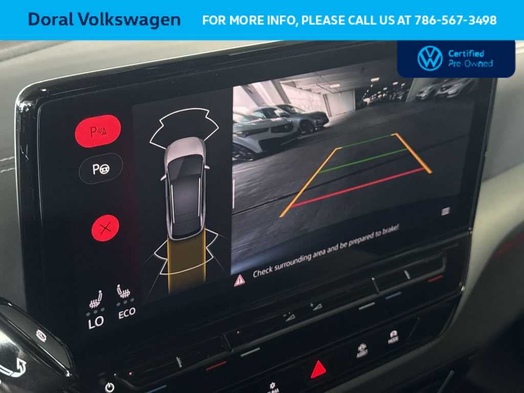 Thumbnail: 2023 Volkswagen ID.4 - 18