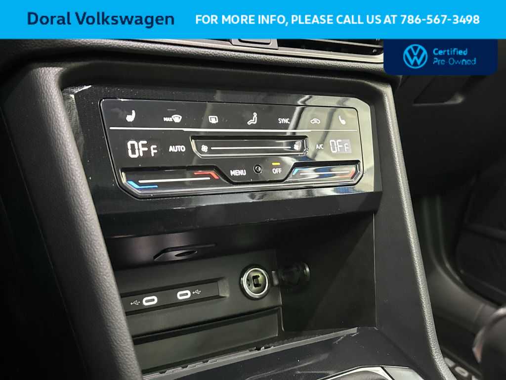 Thumbnail: 2025 Volkswagen Taos - 20