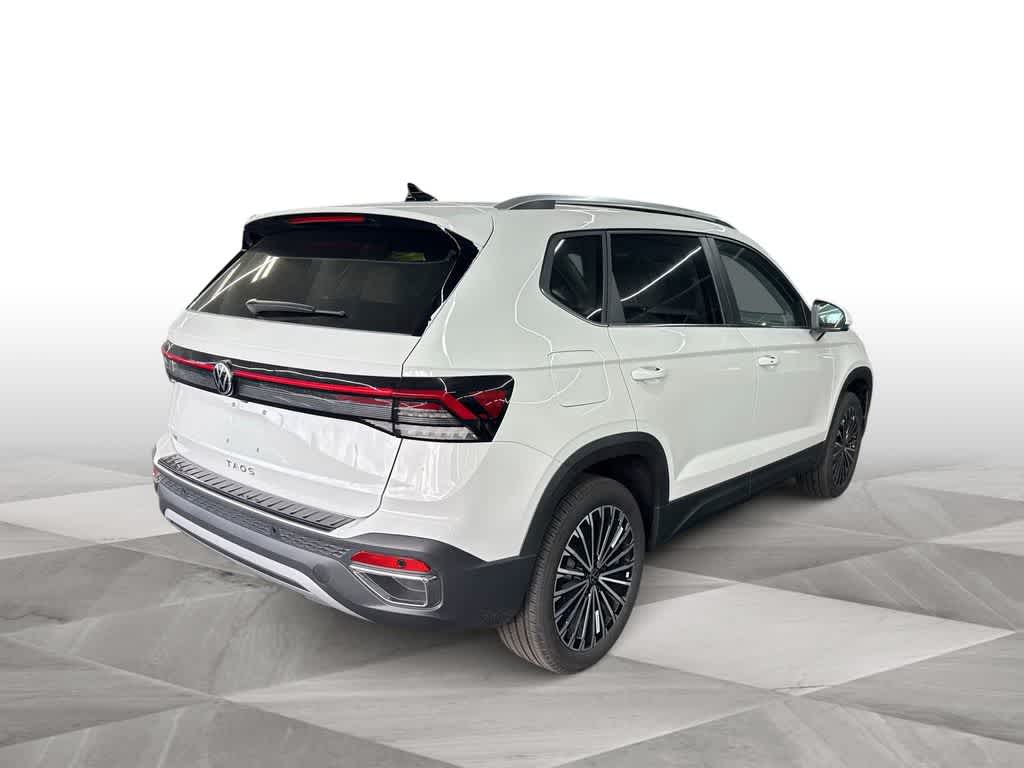 Thumbnail: 2026 Volkswagen Taos - 8