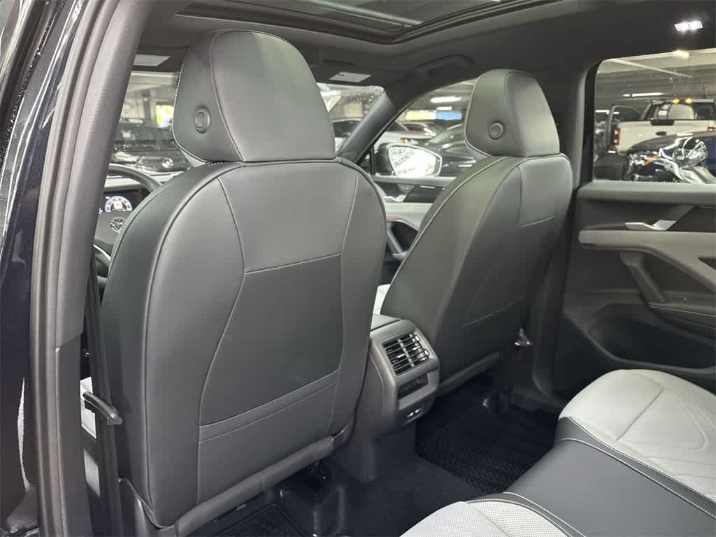 Thumbnail: 2026 Volkswagen Tiguan - 23