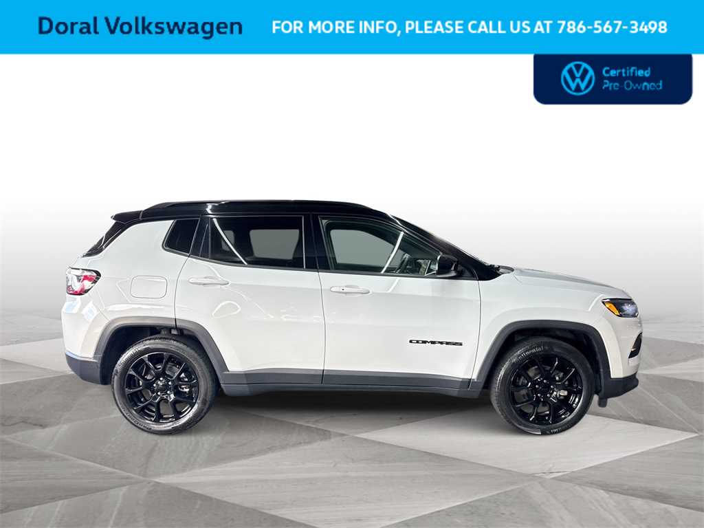 Thumbnail: 2022 Jeep Compass - 9