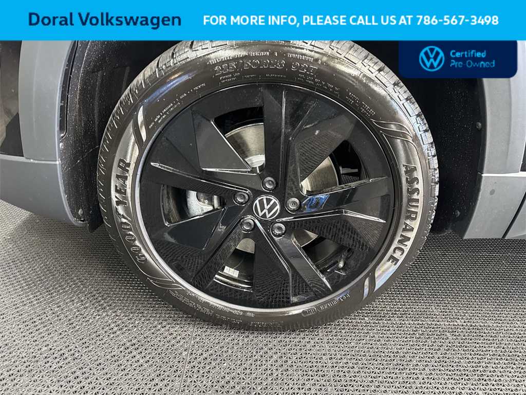 Thumbnail: 2025 Volkswagen Taos - 17