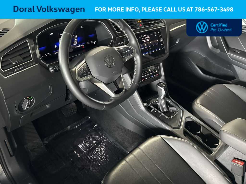 Thumbnail: 2024 Volkswagen Tiguan - 13