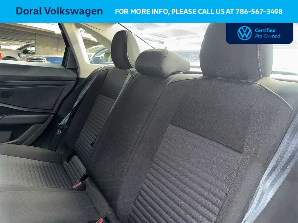 Thumbnail: 2025 Volkswagen Jetta - 22