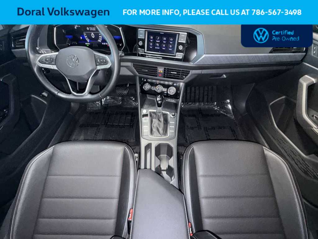 Thumbnail: 2024 Volkswagen Jetta - 24