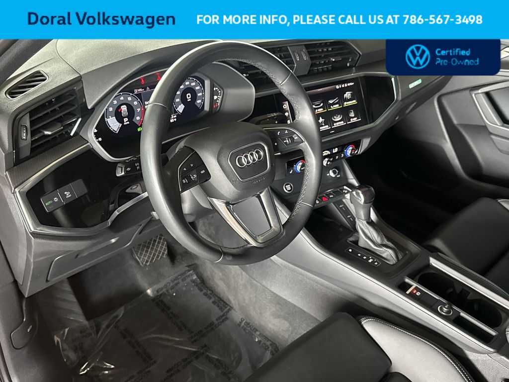 Thumbnail: 2024 Audi Q3 - 13