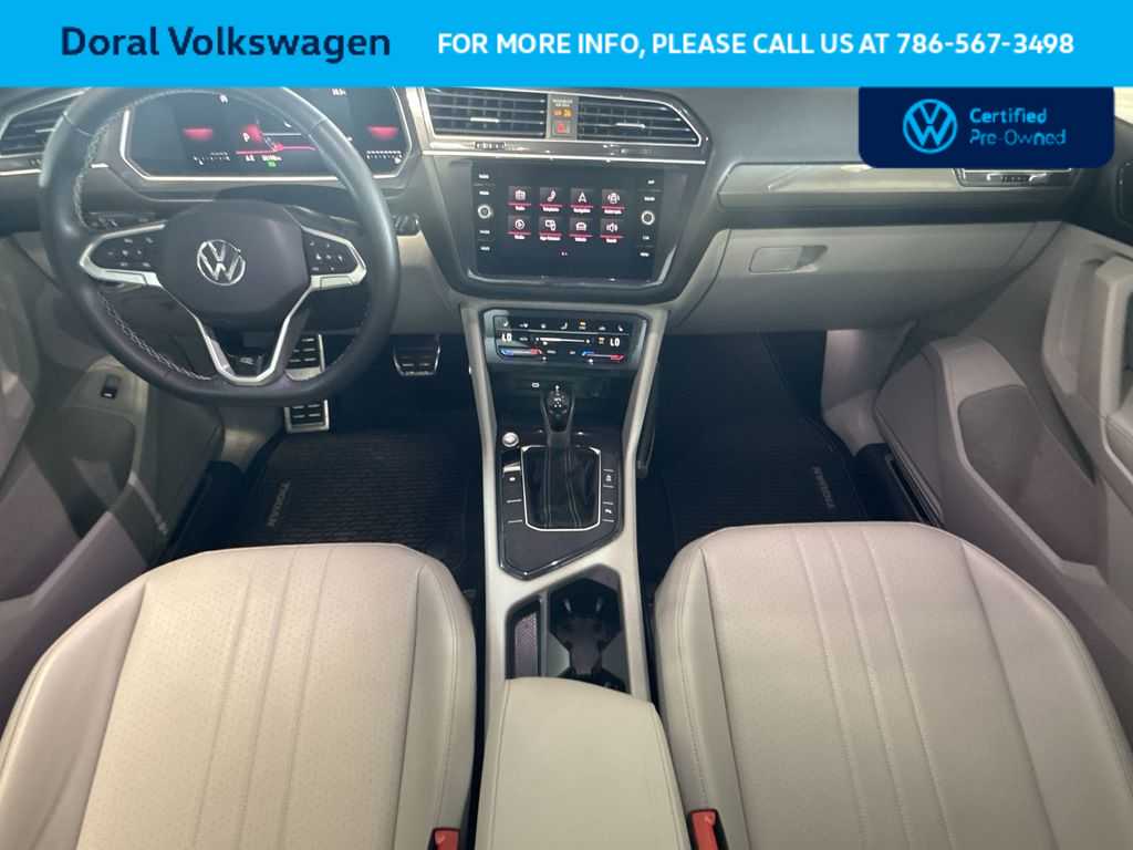 Thumbnail: 2023 Volkswagen Tiguan - 24