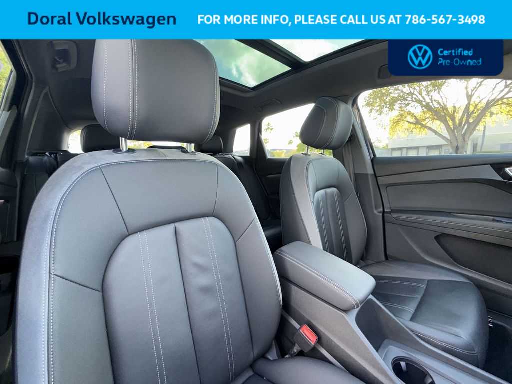 Thumbnail: 2023 Audi Q4 e-tron - 27