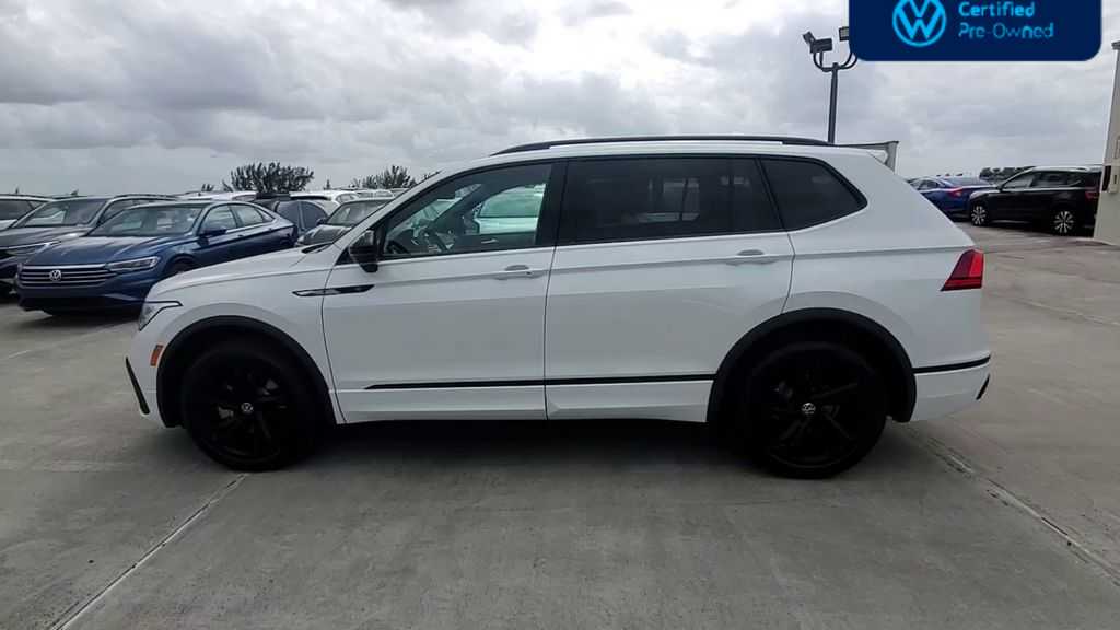 Thumbnail: 2024 Volkswagen Tiguan - 5