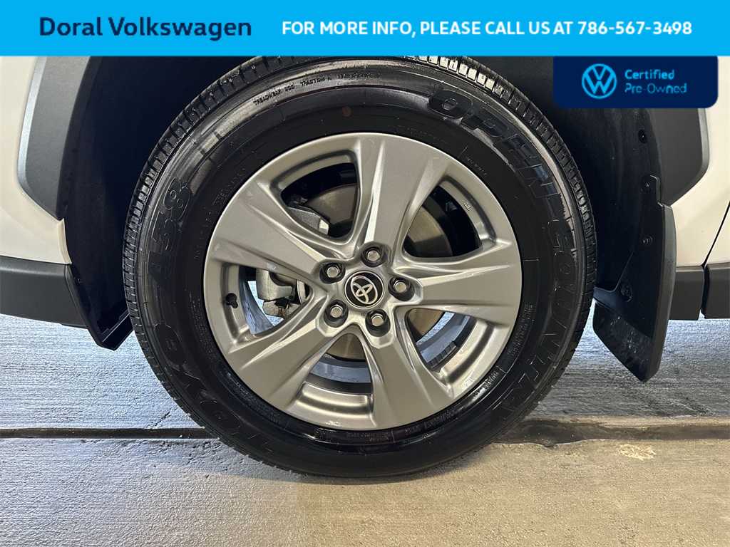 Thumbnail: 2025 Toyota RAV4 - 10