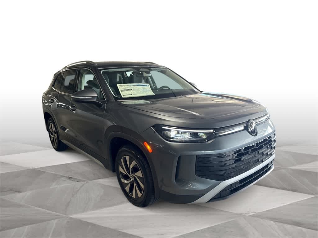 Thumbnail: 2025 Volkswagen Tiguan - 2