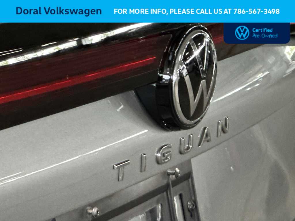 Thumbnail: 2025 Volkswagen Tiguan - 10
