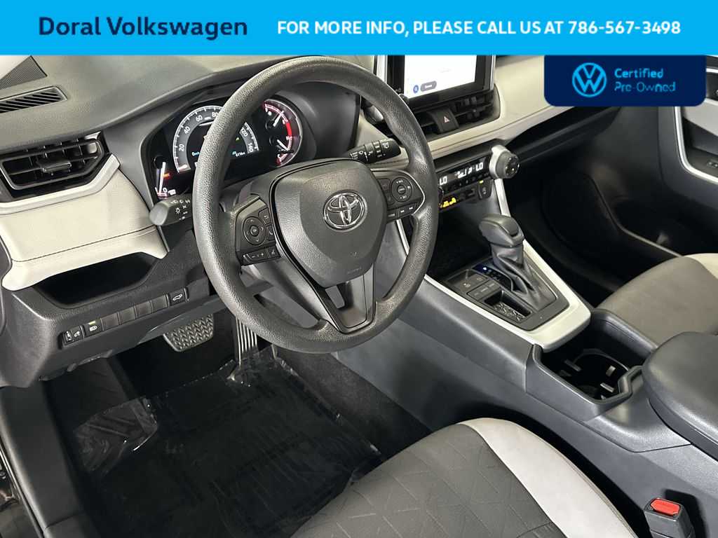 Thumbnail: 2025 Toyota RAV4 - 13