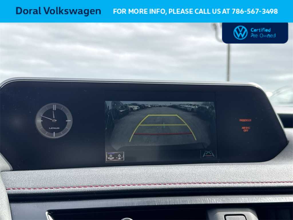 Thumbnail: 2022 Lexus UX - 19