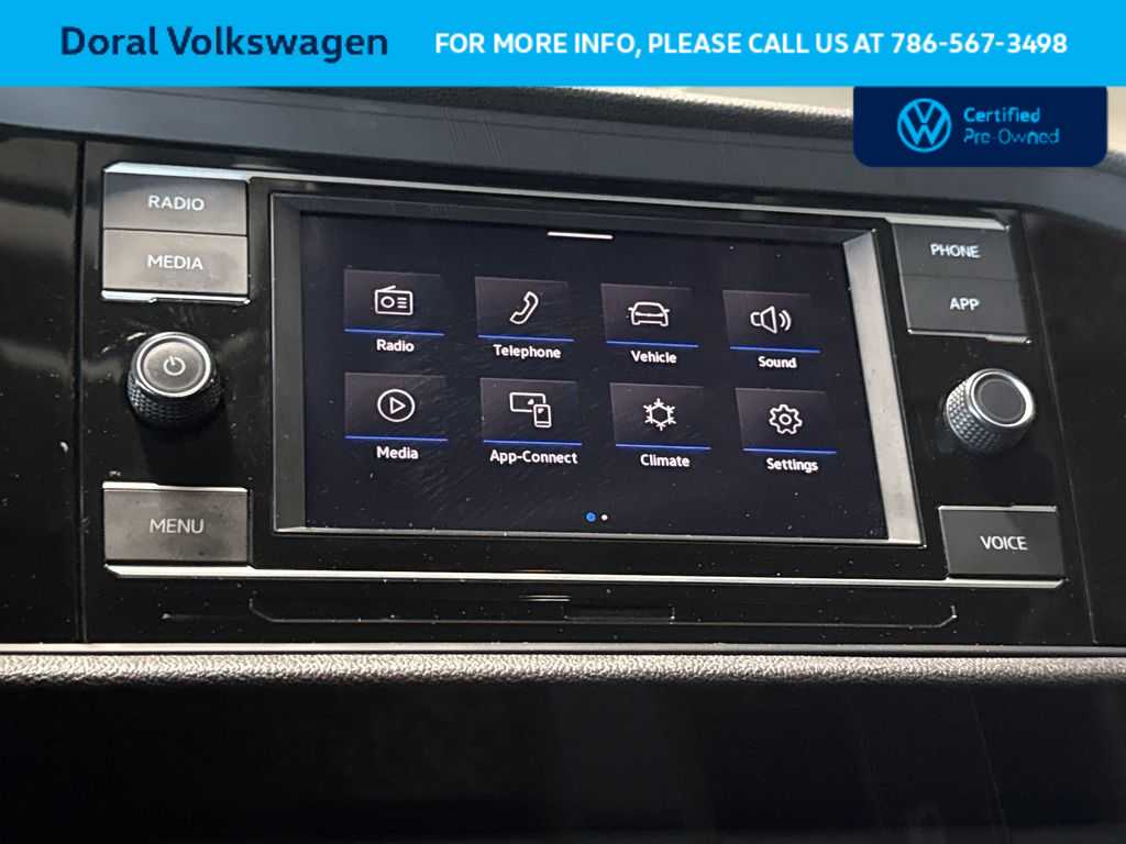 Thumbnail: 2024 Volkswagen Jetta - 18