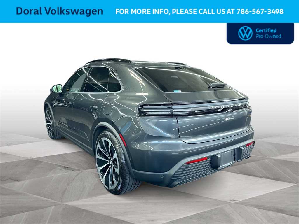 Thumbnail: 2025 Porsche Macan - 6