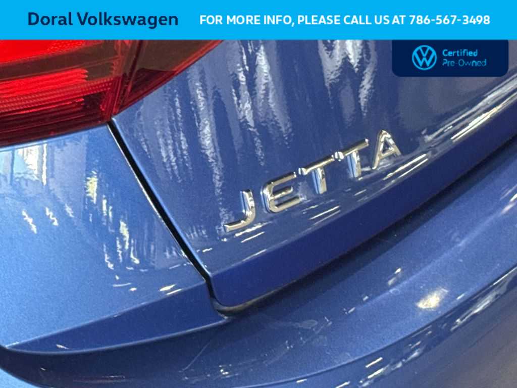 Thumbnail: 2024 Volkswagen Jetta - 10