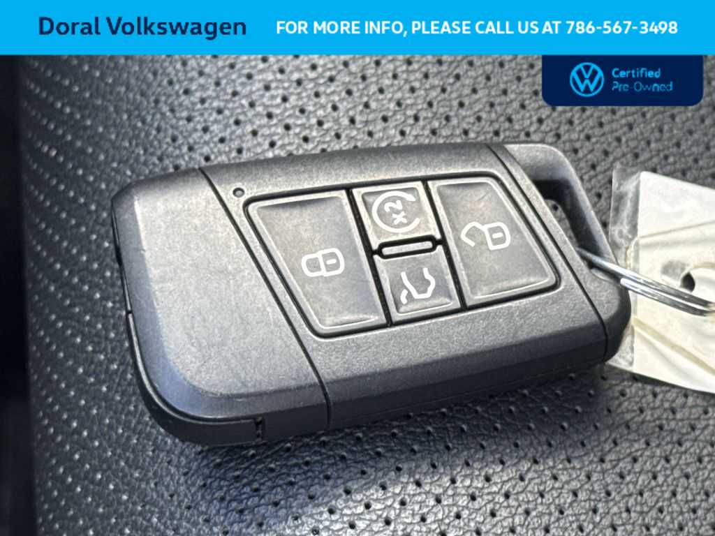 Thumbnail: 2023 Volkswagen Taos - 28